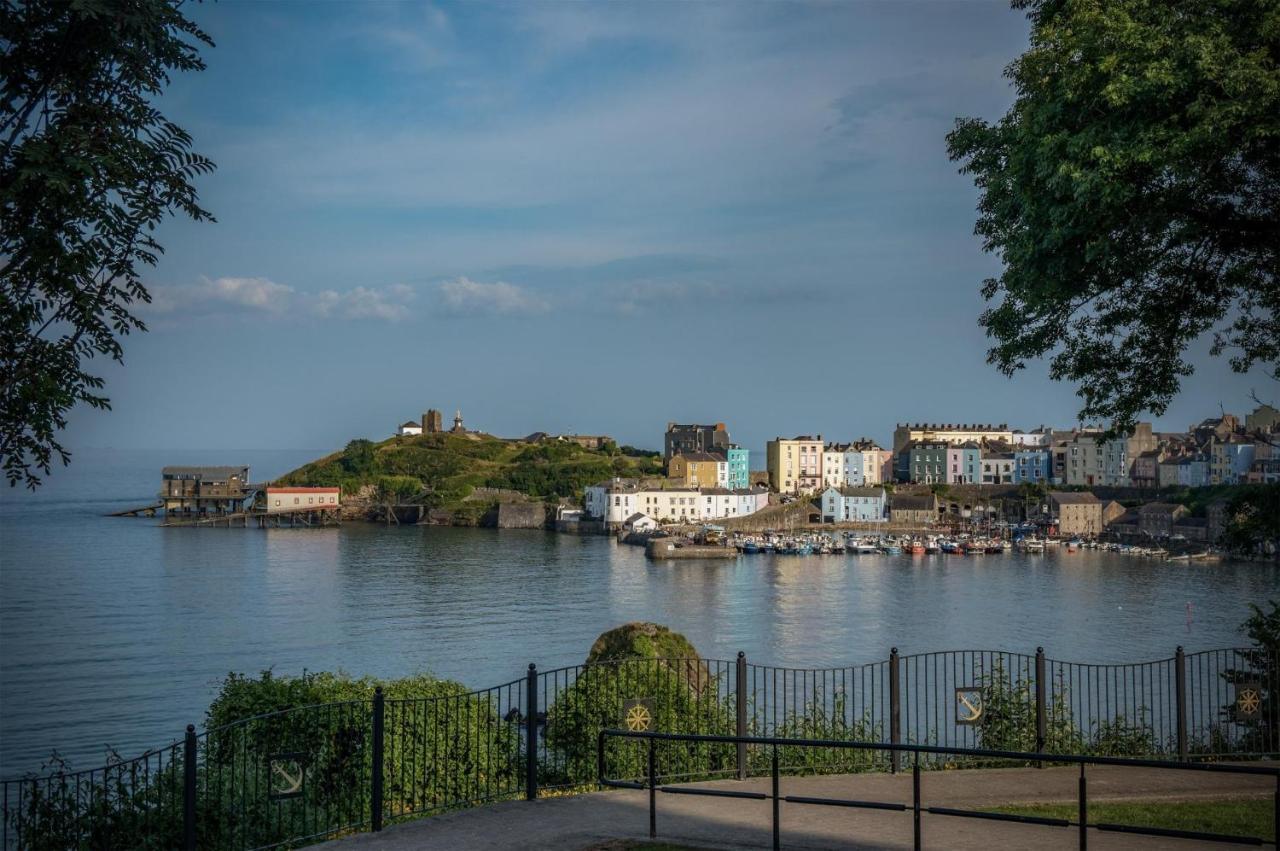 Dragons Den - 2 Bedroom Apartment - Tenby Exteriér fotografie